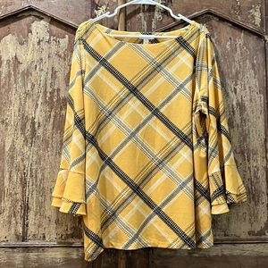 EUC Women’s Sz 2X Flutter Sleeve Top